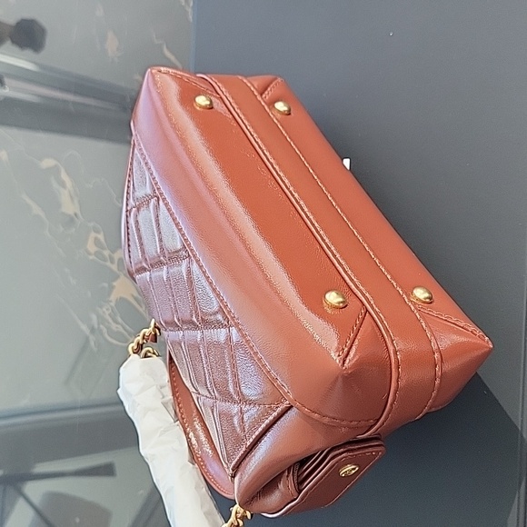 Chanel Bowling Bag in Warm Brown color - Picture 4 of 9